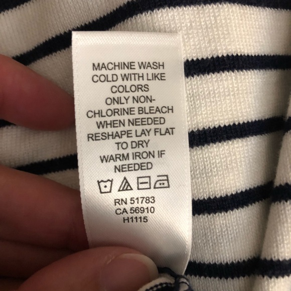 Women’s light knit short sleeve sweater NWT Sz Med - Picture 7 of 7